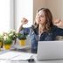 10 Tricks to Lose Weight Just Sitting at Your Desk