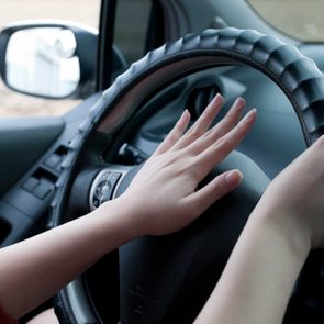 driving_etiquette_rules_forgot_driver's_ed_honk