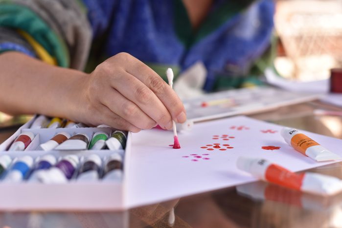 painting with q tips