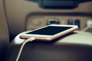 03_Charger_Things_to_keep_in_your_car