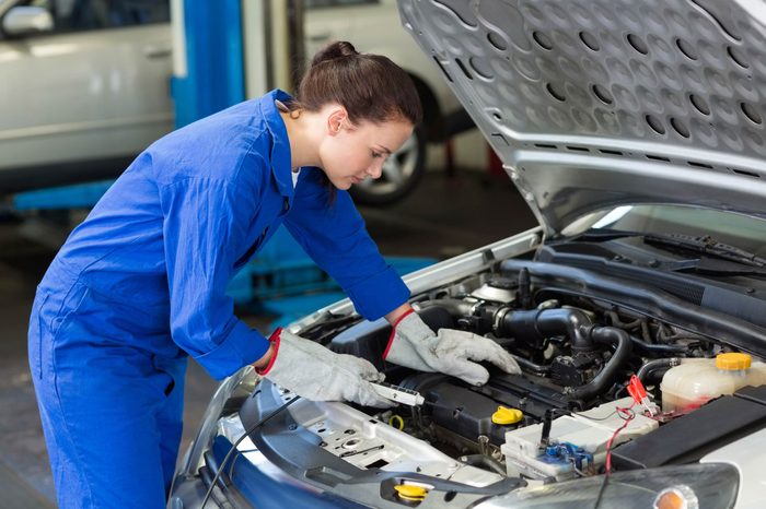 04_lube_Routine_car_maintenace_