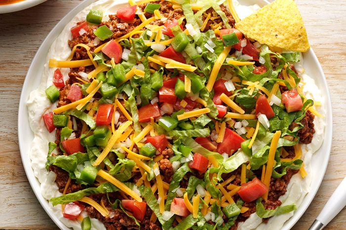 20-easy-mexican-recipes-BeefyTacoDip