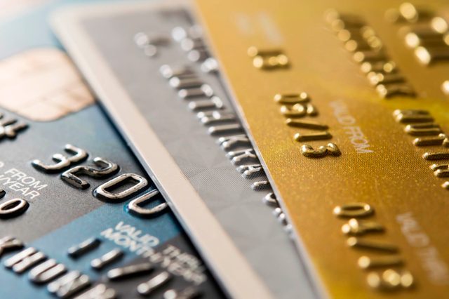 12-debit-Things An Identity Thief Won't Tell You_