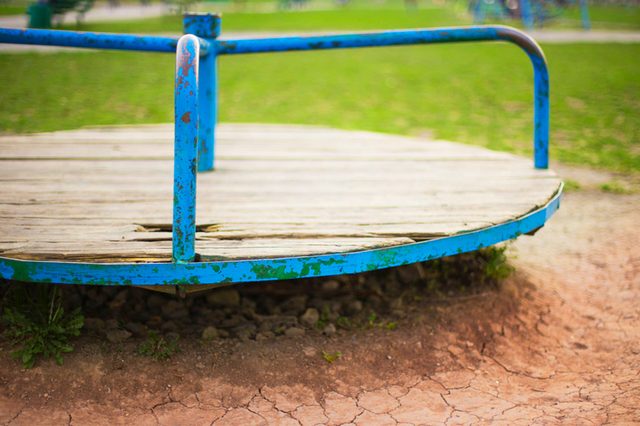 21-merry-go-round-These 29 Things 2000s Kids Will Never Understand Will Make You Feel Old as Heck_136771886-Dmitrij-Skorobogatov