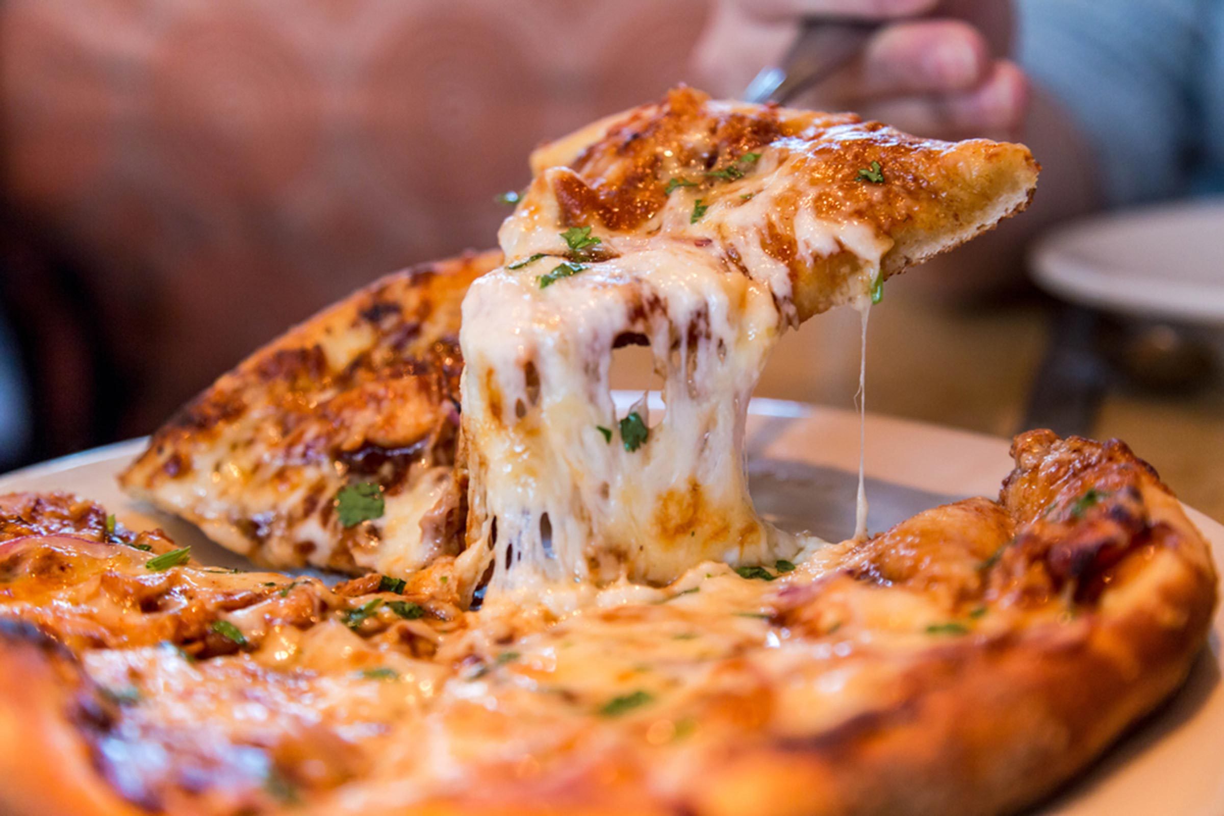 This Restaurant Is America’s Favorite Pizza Chain