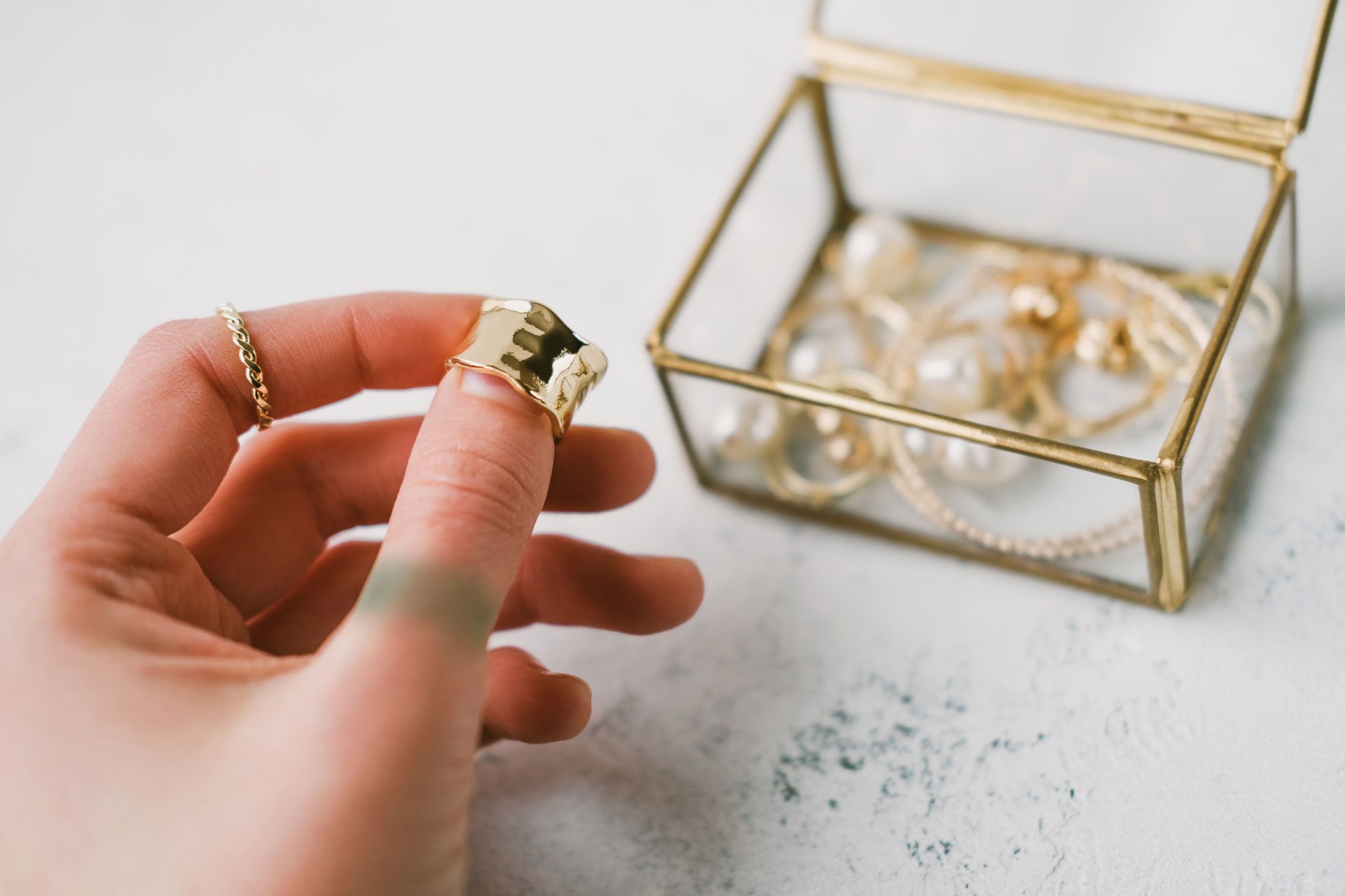 This Is Why Your Skin Turns Green After Wearing Certain Jewelry