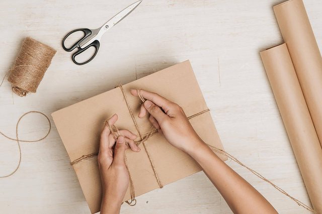 gift-wrapping