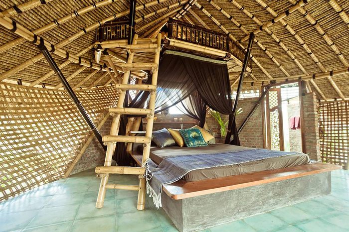 Wacky-Places-You-can-Rent-on-AirBNB