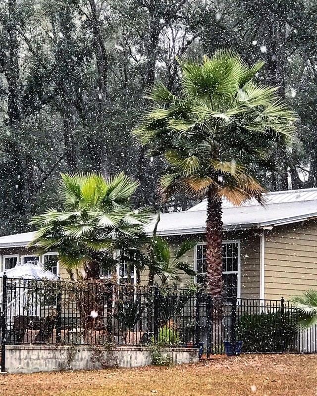Surprising-Places-Youd-Never-Believe-Its-Snowed