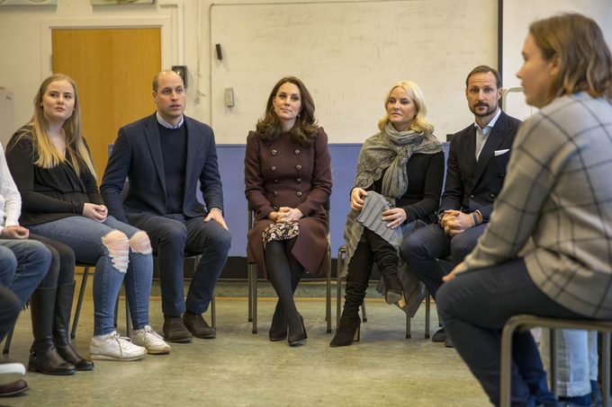 Why-Kate-Middleton-Can’t-Take-Her-Coat-Off-in-Public_9352082e_REX