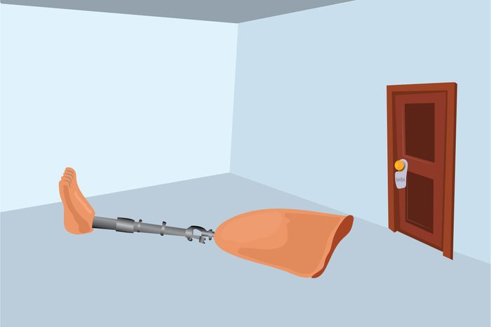 Craziest-Things-People-Have-Seen-in-Hotel-Rooms