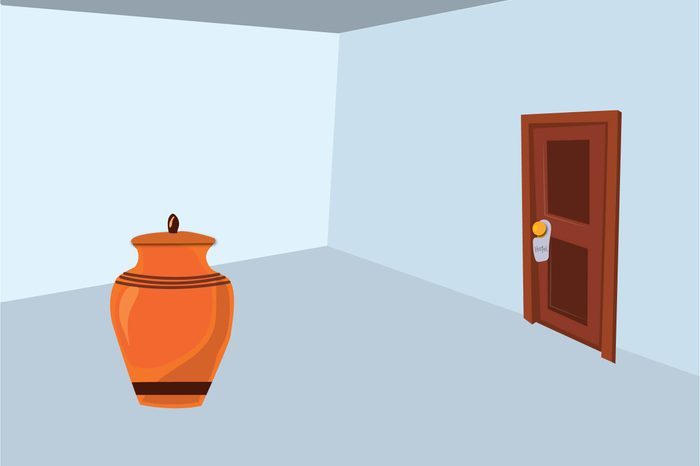 Craziest-Things-People-Have-Seen-in-Hotel-Rooms