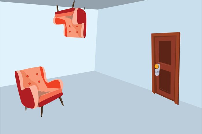 Craziest-Things-People-Have-Seen-in-Hotel-Rooms