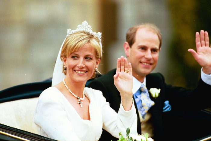 Royal Wedding Of Sophie Rhys-jones And Prince Edward Showing General Crowd Scenes And The Royal Couple ... Also Couple Who Married On Same Day... Un Id'dnews...20/6/99*scanned By Photo-cd* Photographer:mark Large/ Daily Mail- Dept: News- Caption: Various Pics From