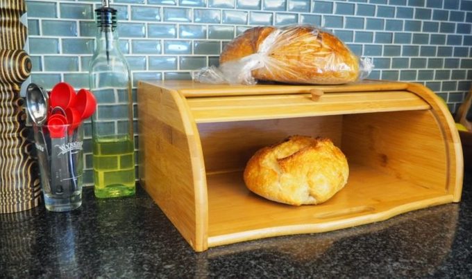 keep bread fresh