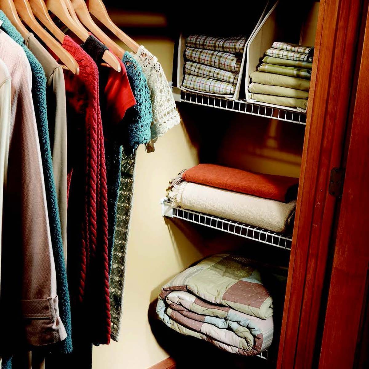 closet nook shelves