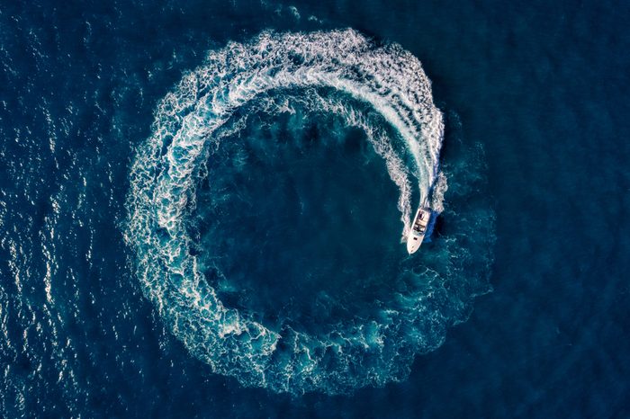 Boat Loop on the sea