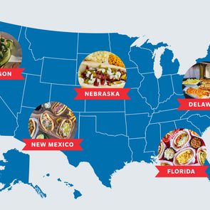 Map features U.S. states with food images: Oregon's sandwich, Nebraska's hot dog, Delaware's cuisine, New Mexico's tacos, Florida's hot dogs.
