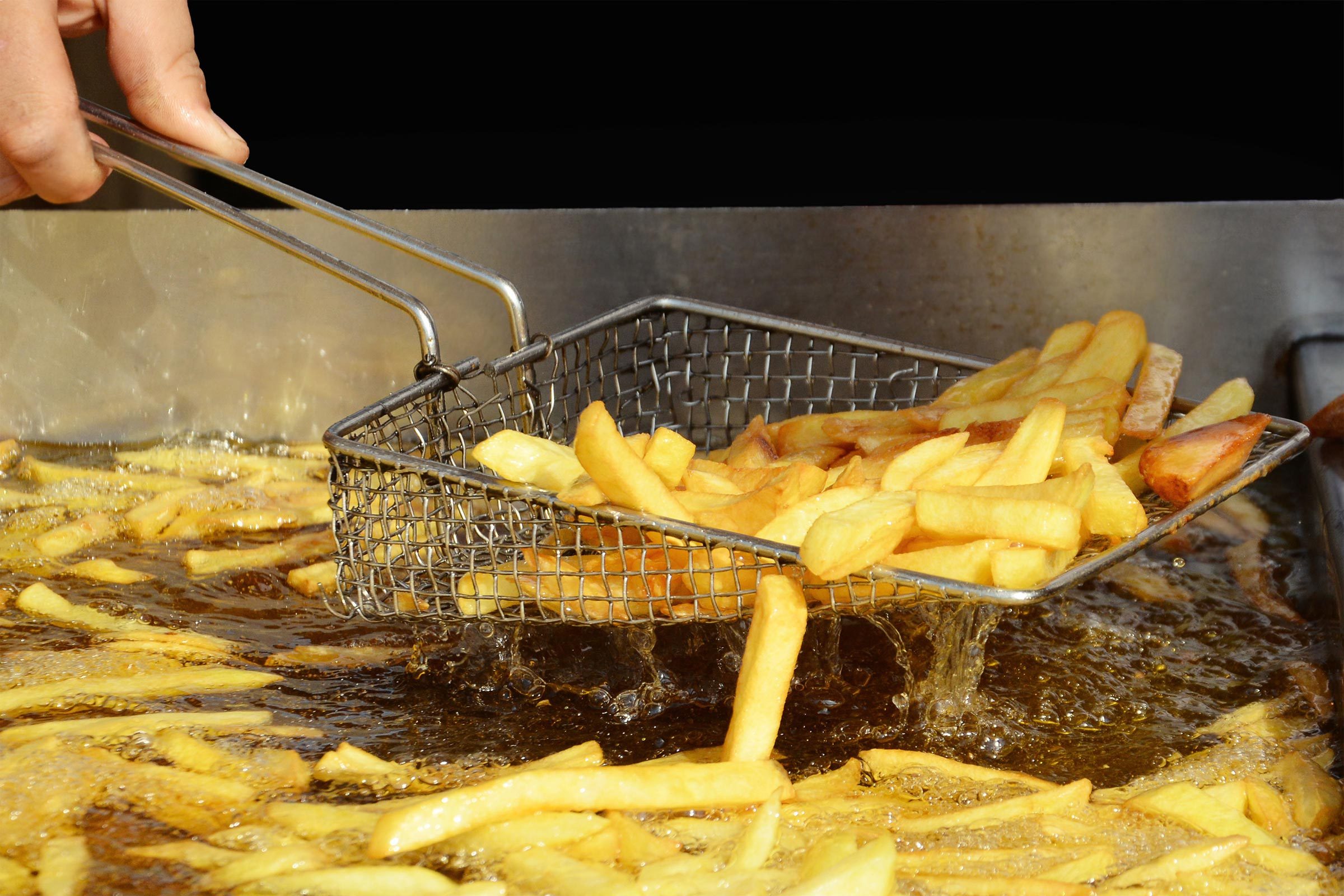 The Scary Reason You Shouldn’t Reuse Cooking Oil