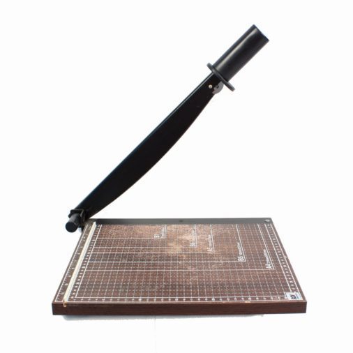 Paper-cutter