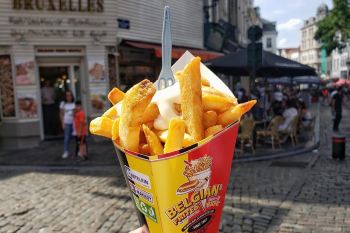 24-Uses-for-Mayonnaise-You-Probably-Didnt-Know-About_French-fry-condiment