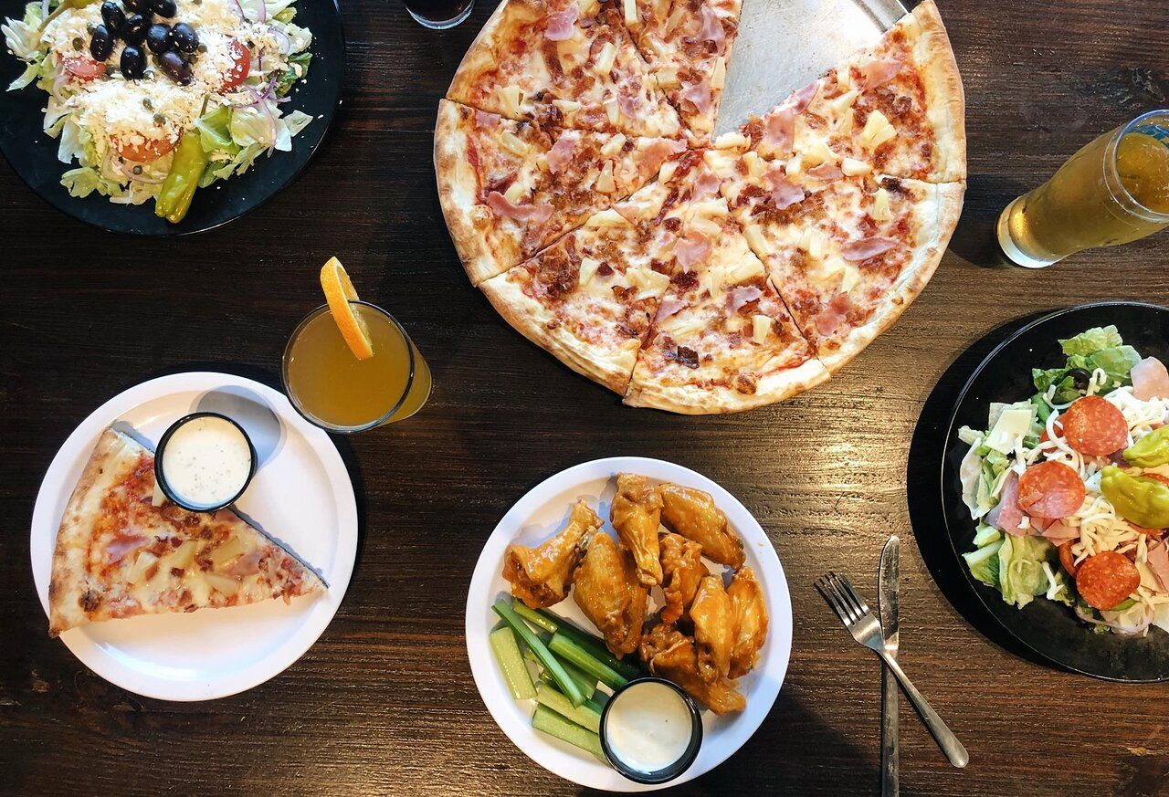 Village Idiot Pizza 