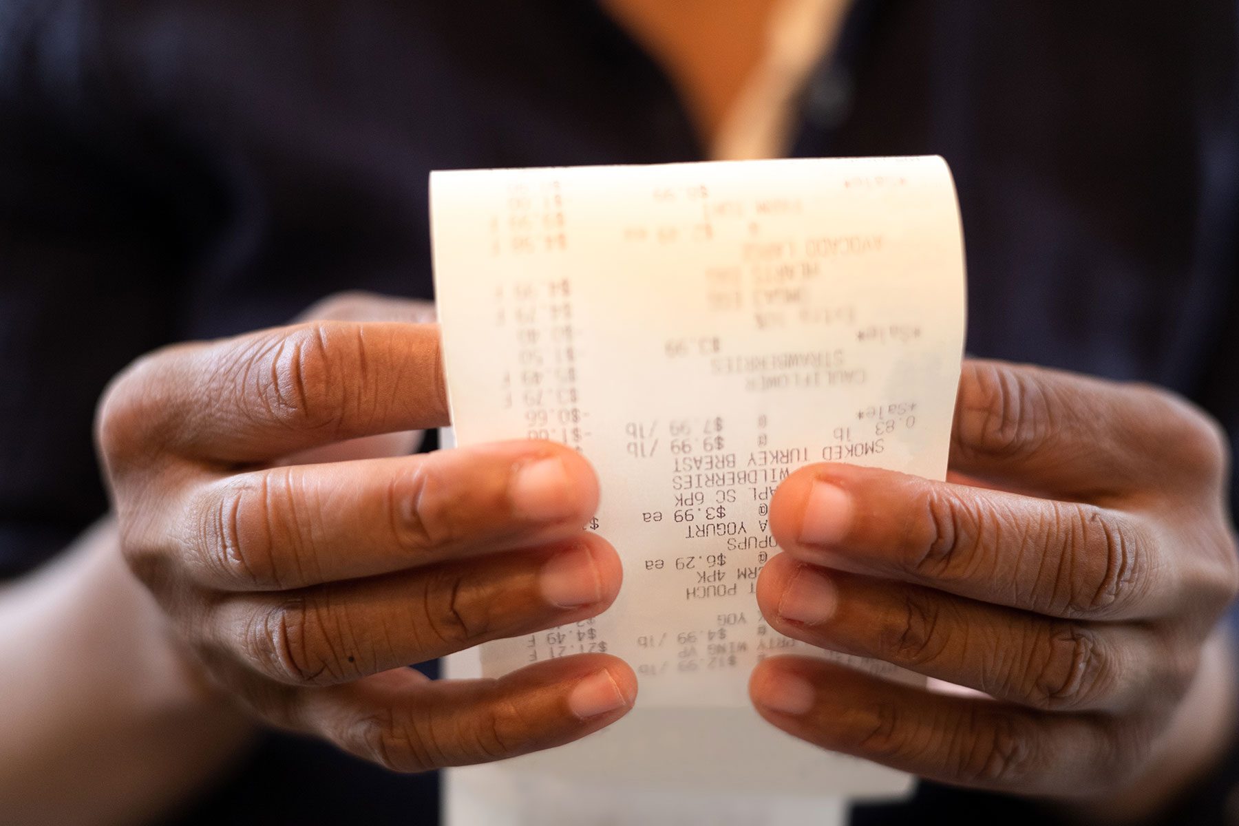 This Is Why Costco Always Checks Your Receipts