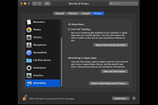 "Security & Privacy" settings window showing privacy options with an advertising section; includes buttons for ad information and advertising identifier reset.