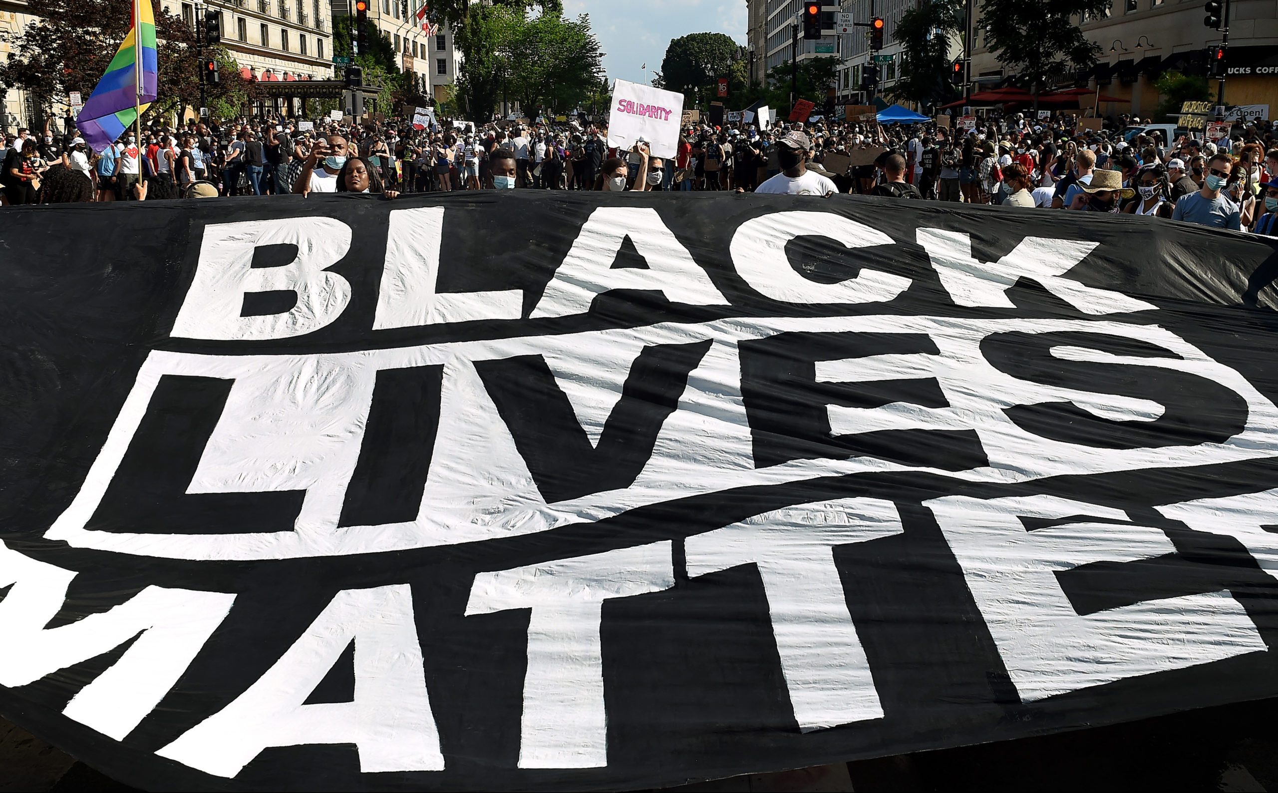 TOPSHOT-us-politics-race-unrest