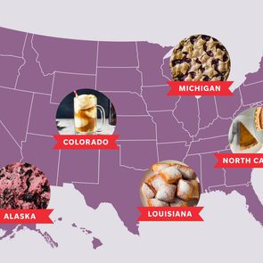 Map of the U.S. displaying foods: Alaska (purple dessert), Colorado (root beer float), Michigan (star-topped pie), Louisiana (beignets), North Carolina (pumpkin pie).