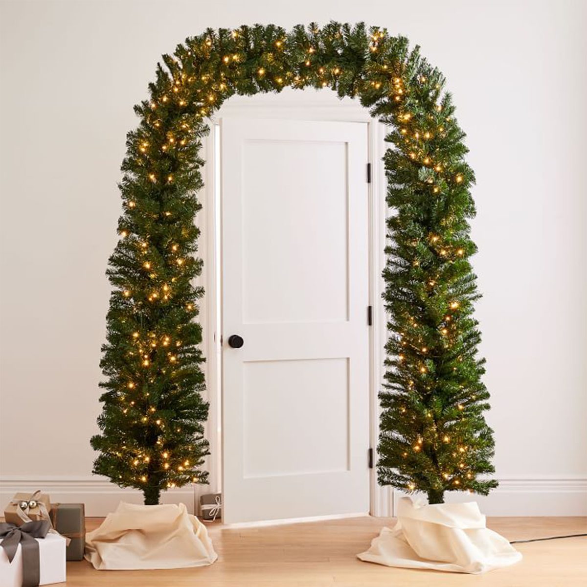 Light Up Garland Arch