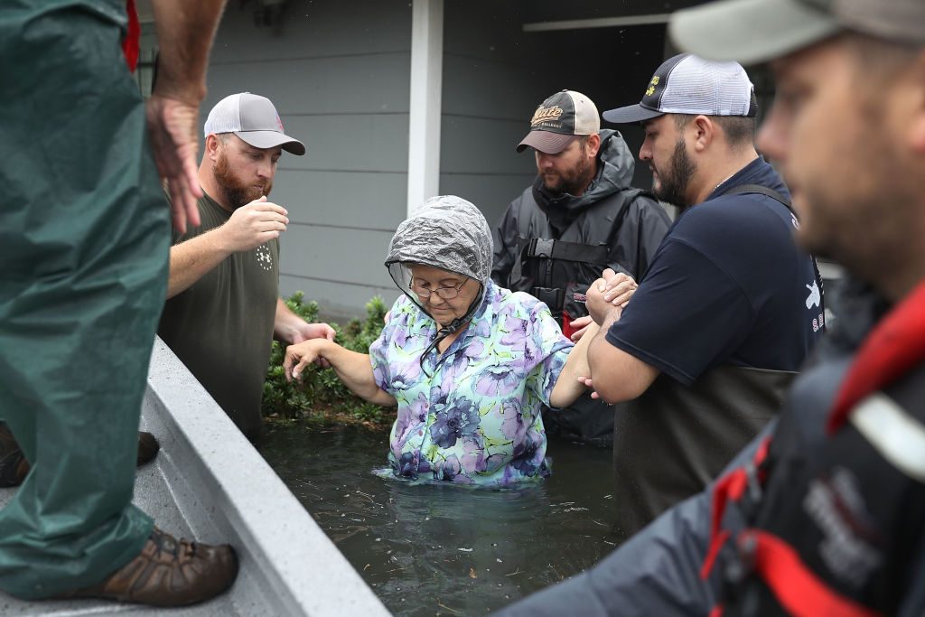 6 Ways You Can Help After a Natural Disaster