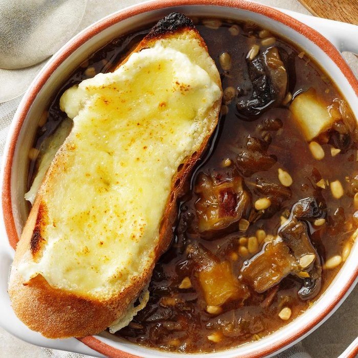 Irish Onion Soup Exps Dobz21 93961 E09 02 2b