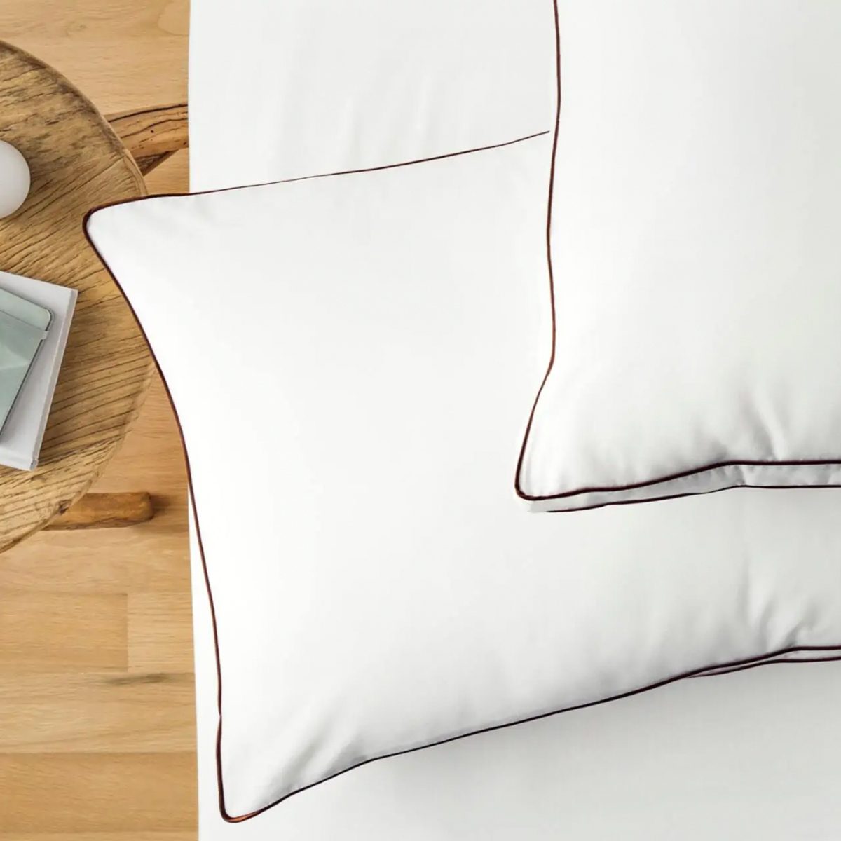 Saatva Latex Pillow Ecomm Saatva.com
