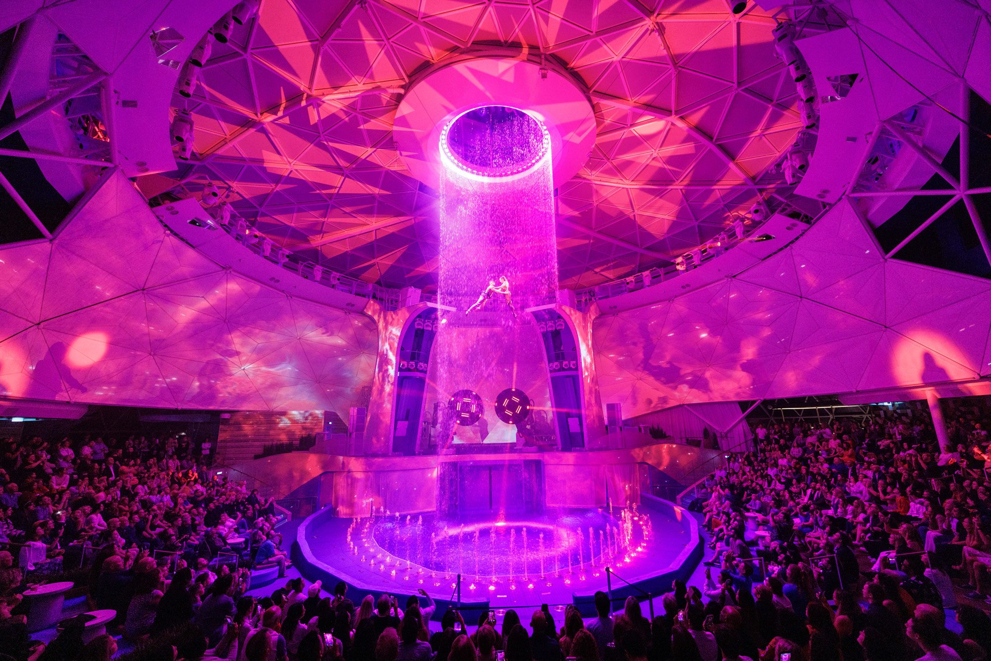 Rd Royal Caribbeans Icon Of The Seas Aquadome