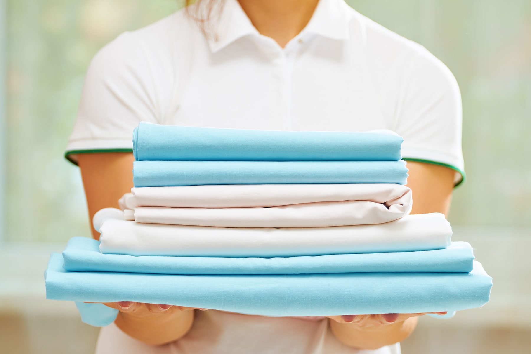 Here’s What Happens if You Don’t Wash Your Pillowcase—and It’s Disgusting