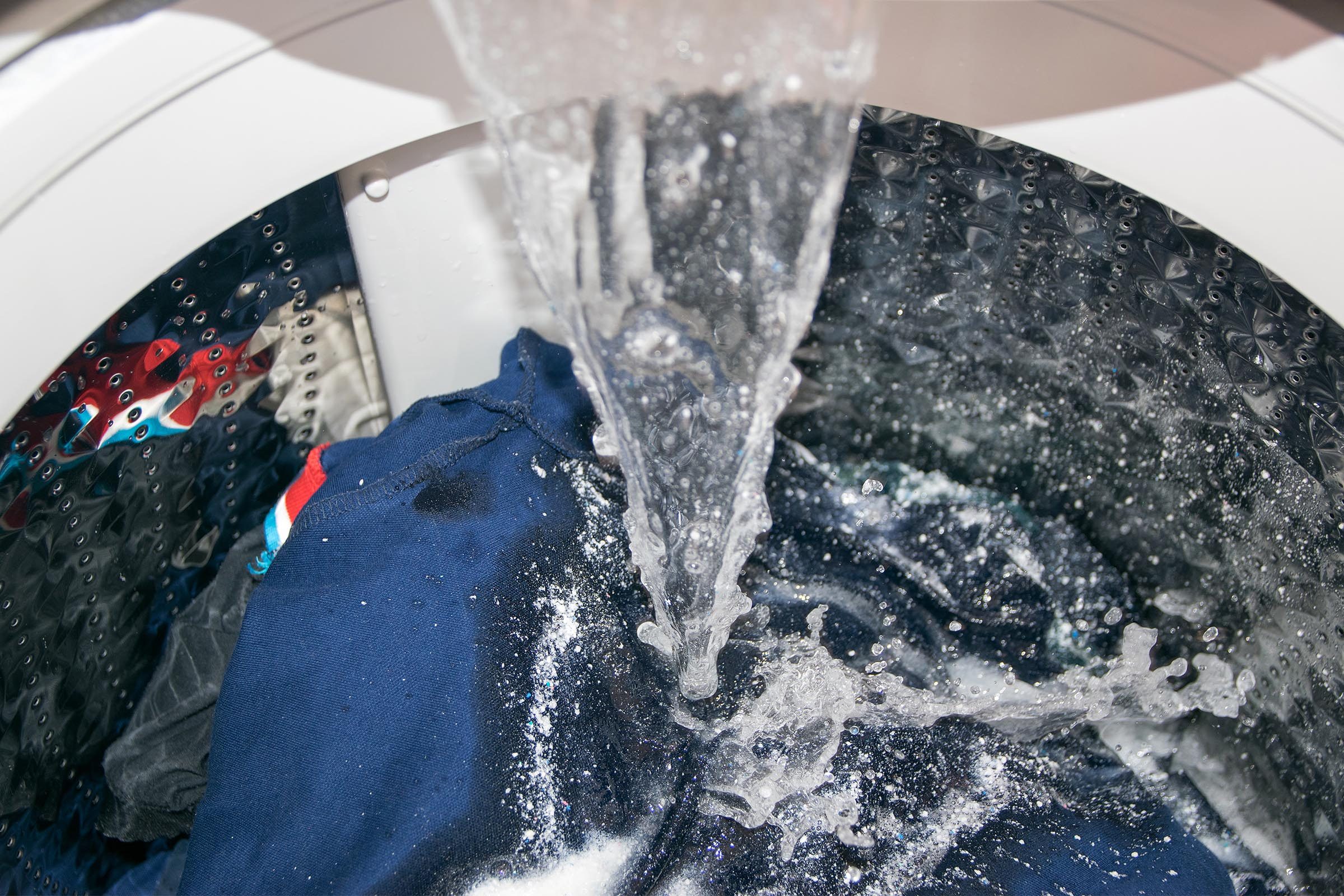 The Best Temperature to Wash Clothes to Keep Them Looking New