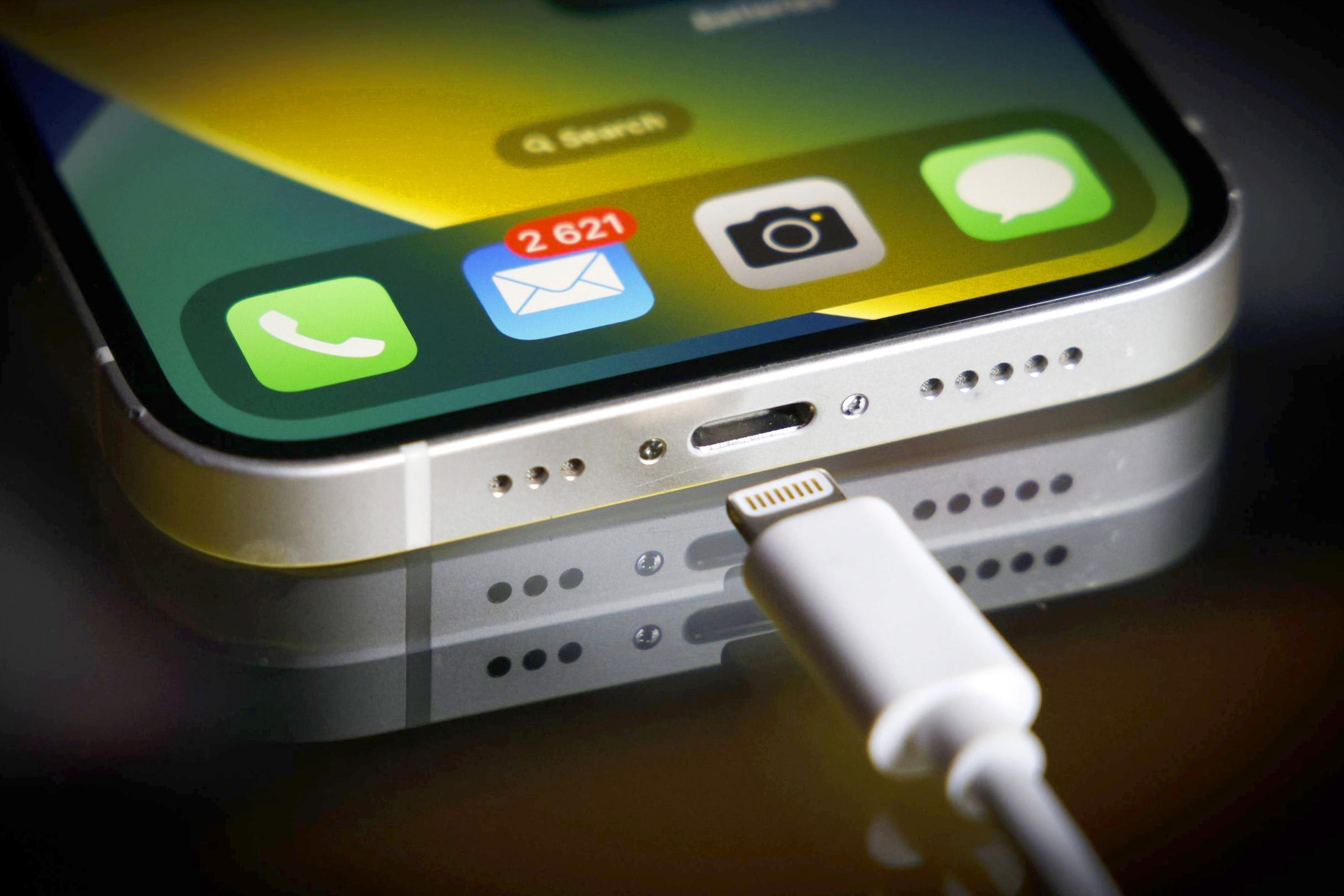 How to Clean Your iPhone’s Charging Port the Right Way