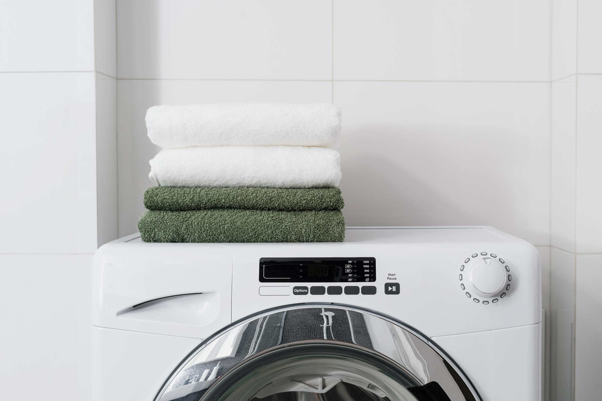 How to Wash Your Towels to Keep Them Clean and Fluffy