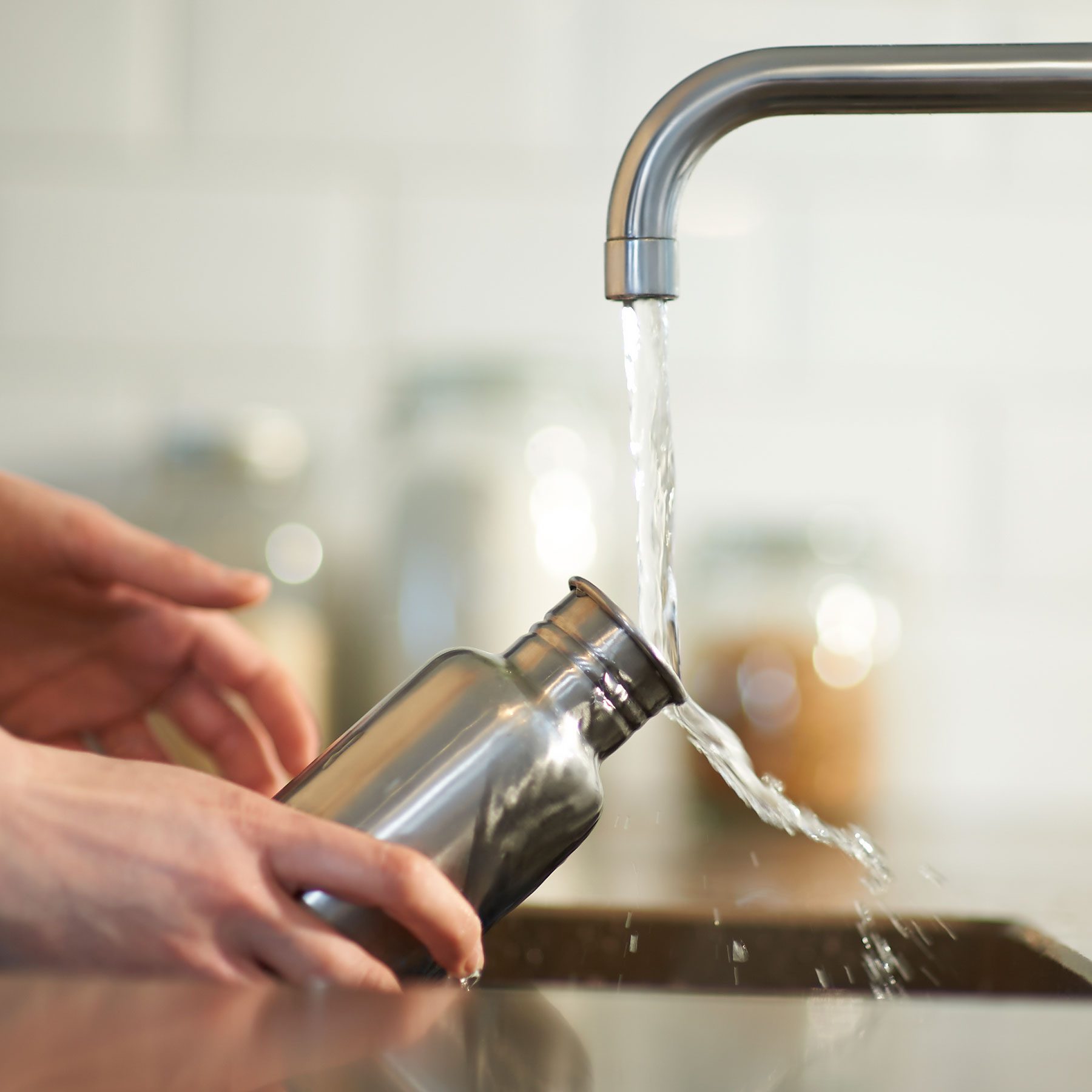 How to Clean a Water Bottle the Right Way So It’s Not Disgusting