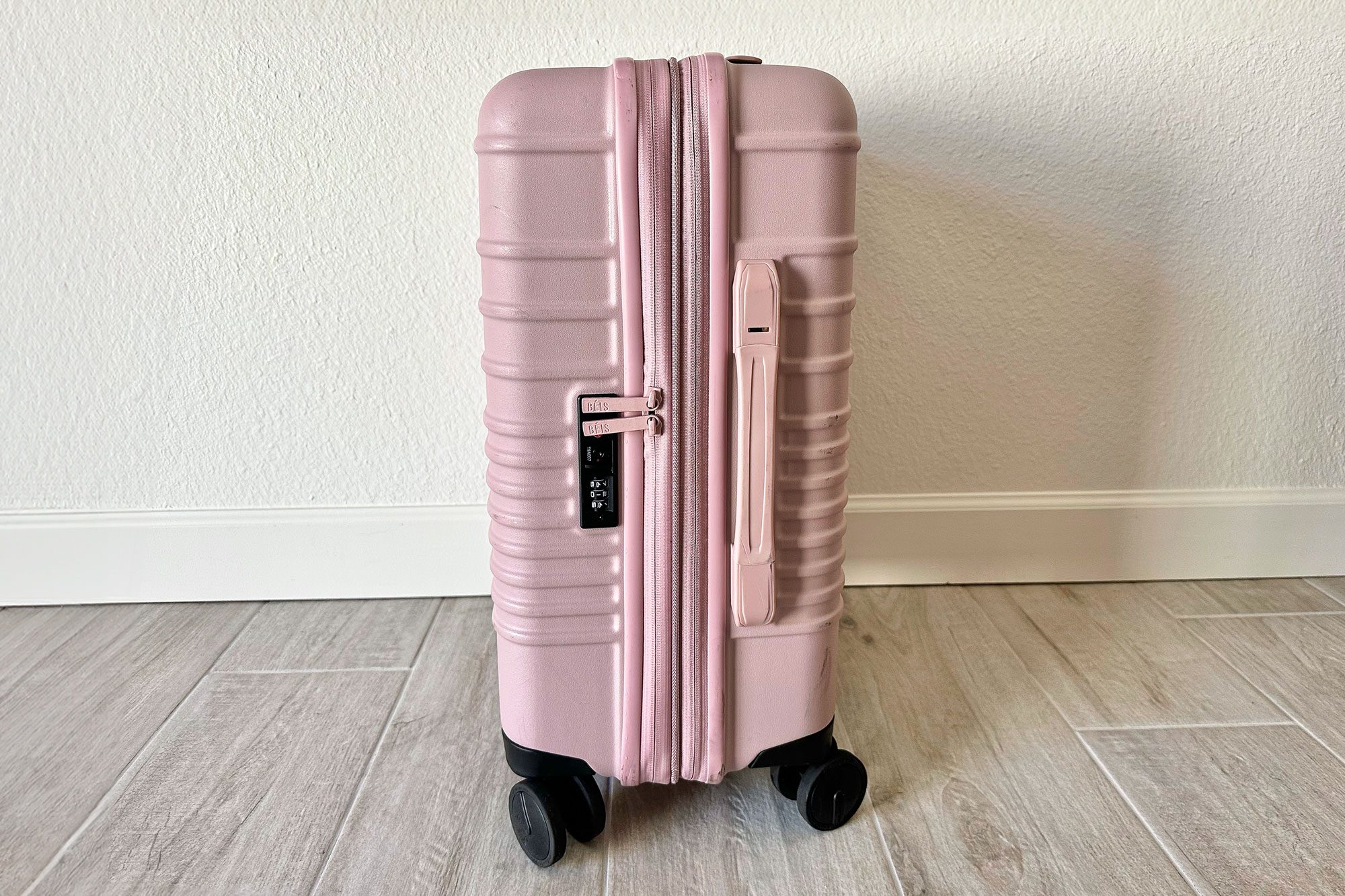 Beis Luggage Bag
