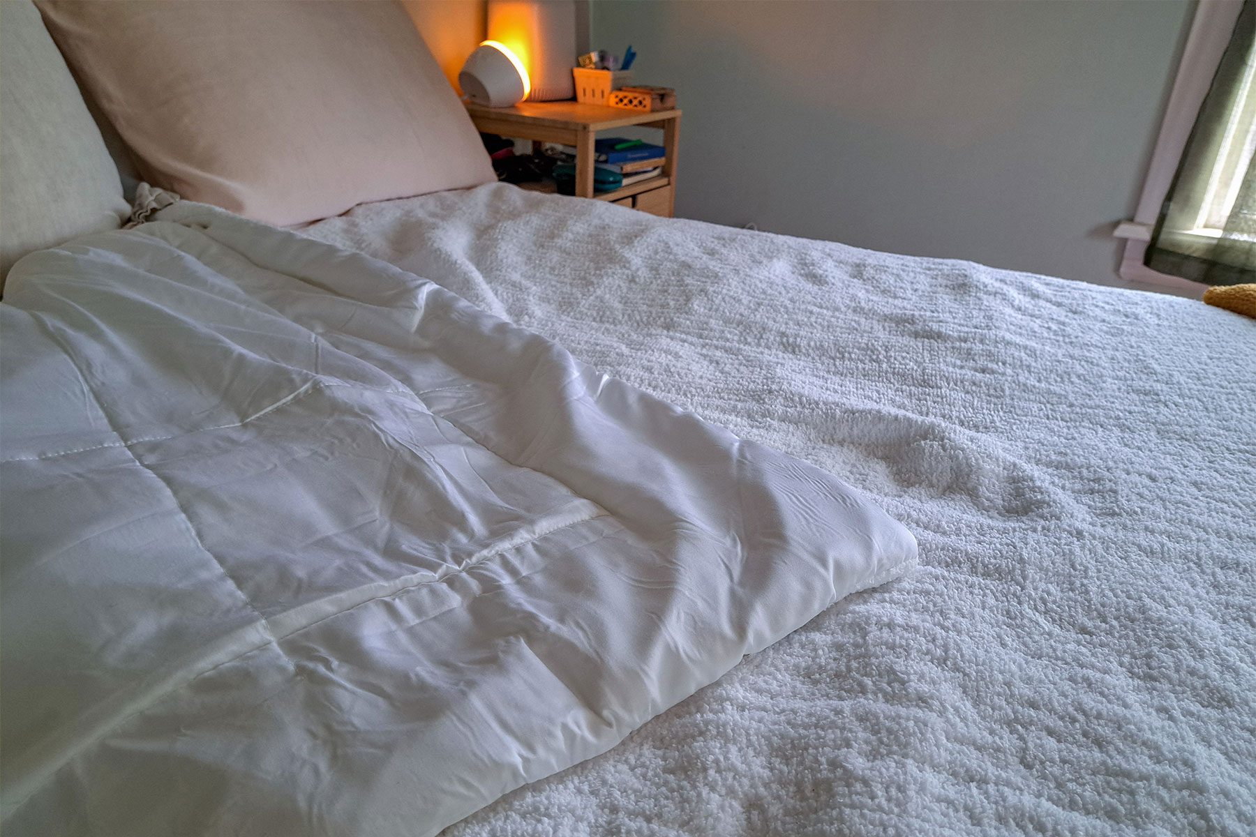 Sunday Citizen Snug Cooling Comforter