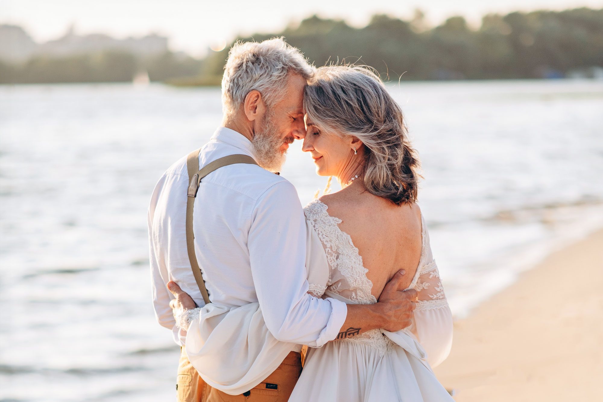 11 Vow Renewal Etiquette Rules Every Couple Should Follow