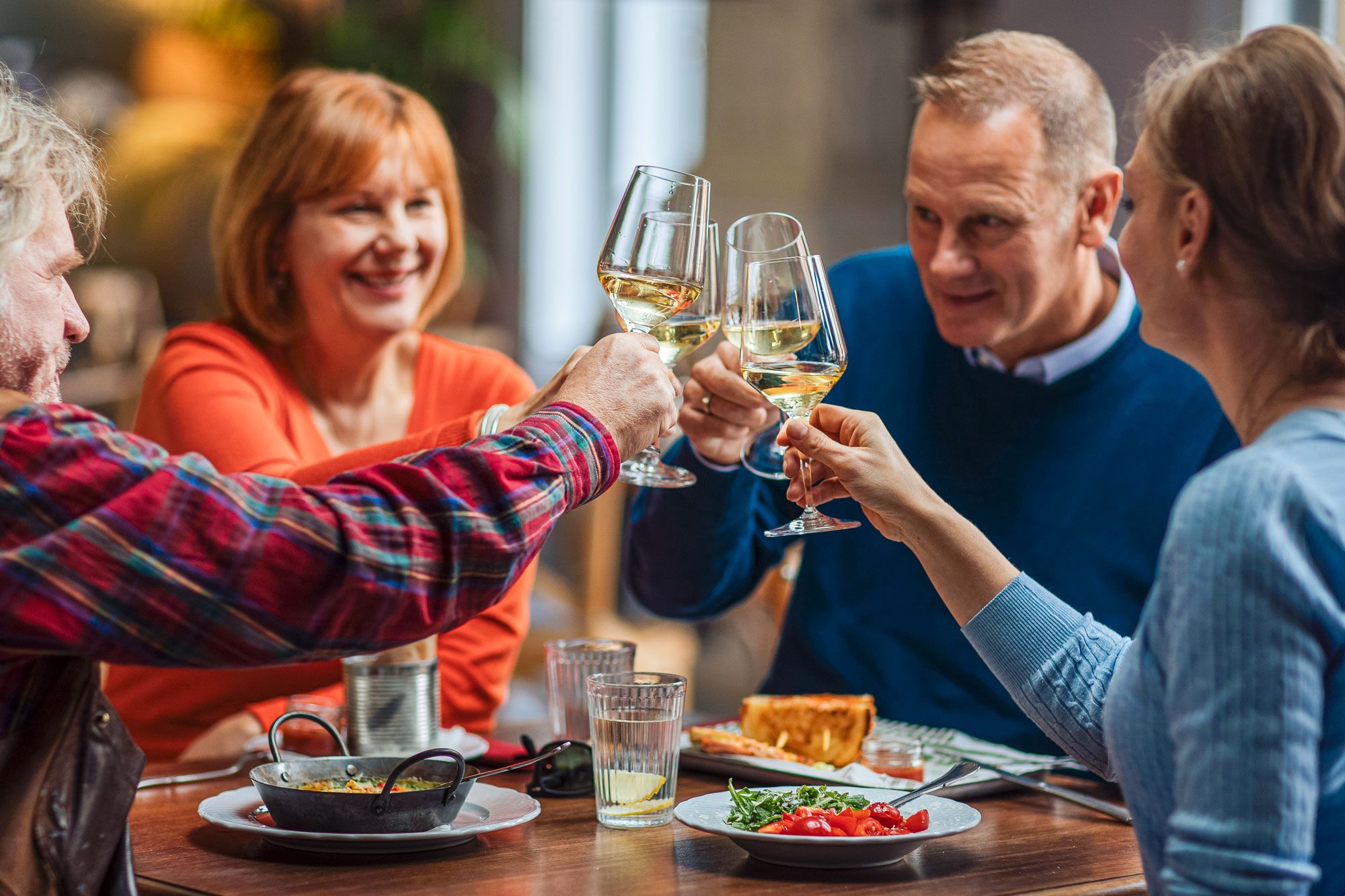 23 Rude Restaurant Habits You Need to Stop ASAP