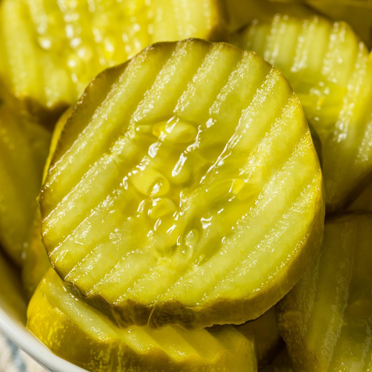 Crickle cut pickles