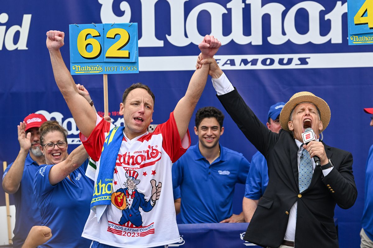 12 Surprising Facts About Competitive Eaters