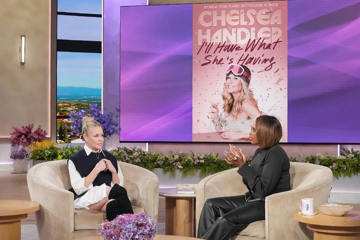 Chelsea Handler appears with Jennifer Hudson on "The Jennifer Hudson Show"