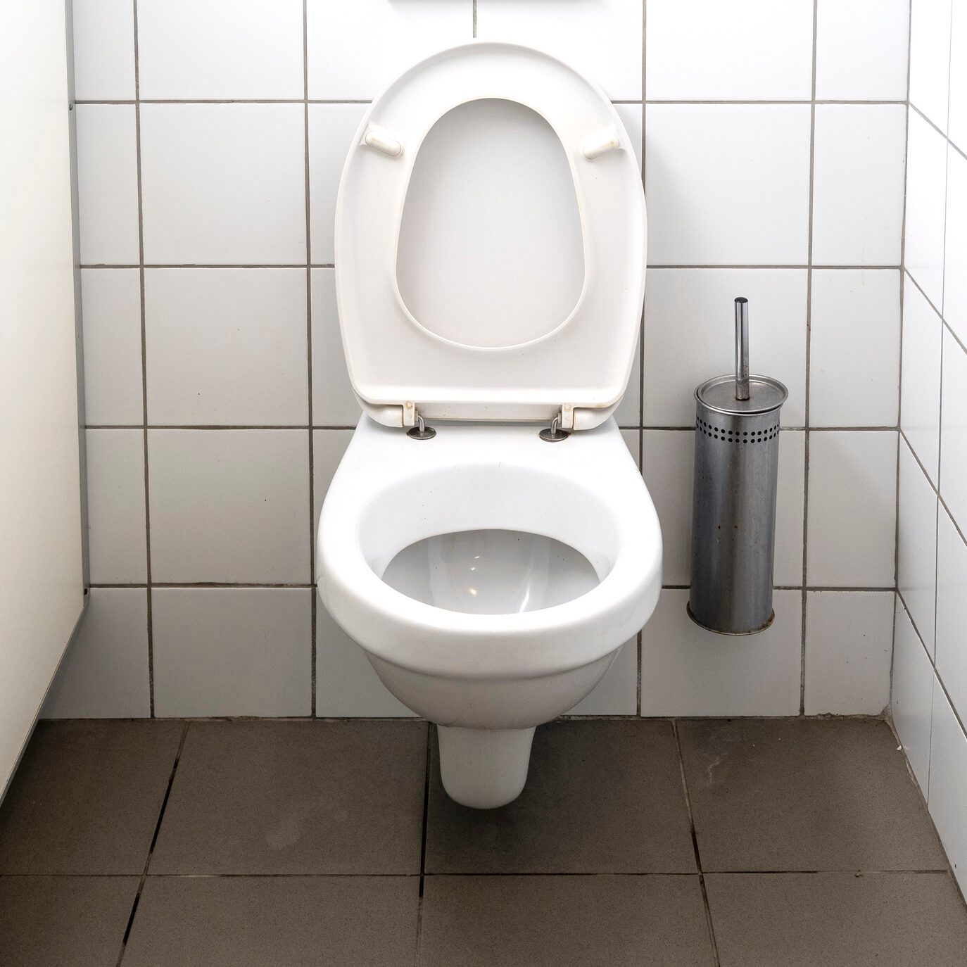 From Toilets to Lounge Chairs: 9 Surprising Things You Have to Pay for When Traveling Abroad