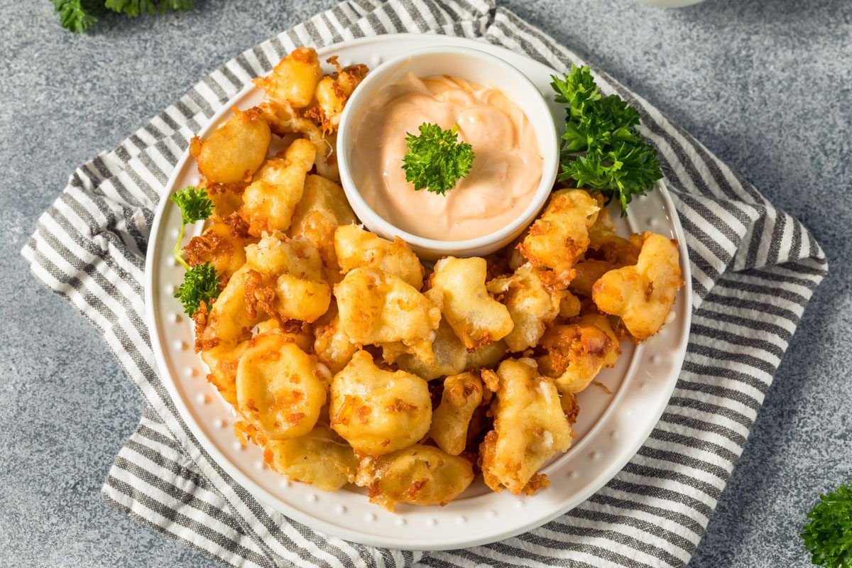Homemade Deep Fried Wisconsin Cheese Curds With Dipping Sauce