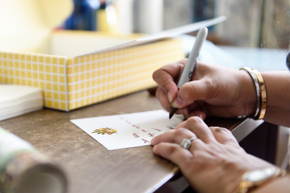 writing thank you note
